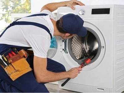 Cách tháo vệ sinh máy giặt công nghiệp theo quy trình đúng kỹ thuật?