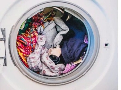 Điều gì xảy ra khi bạn để ‘quên’ quần áo trong máy giặt công nghiệp qua đêm?